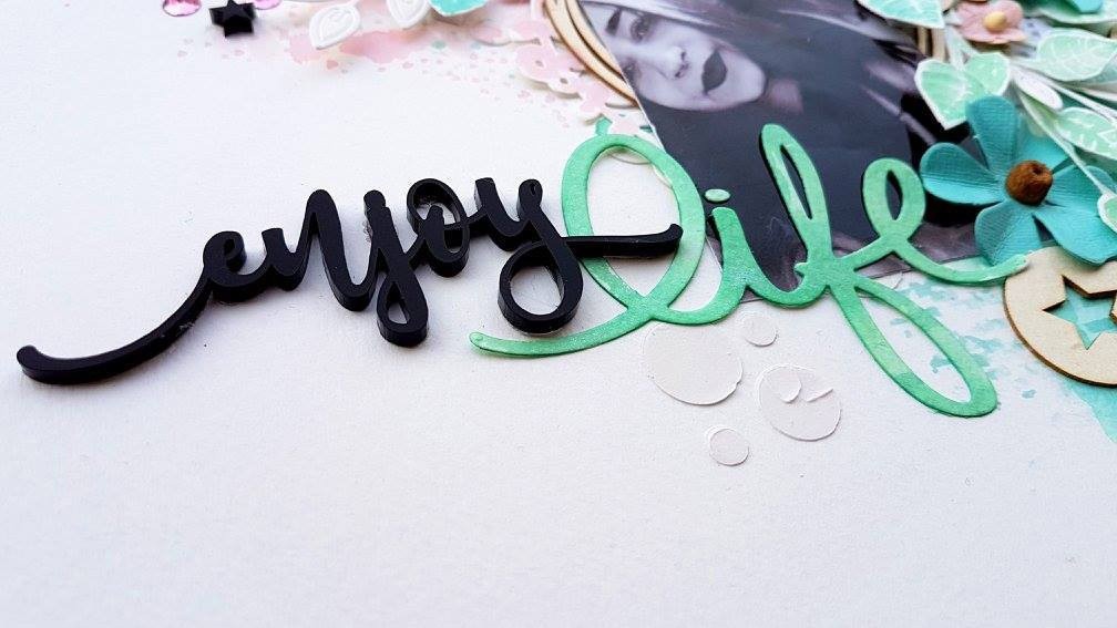 Mot enjoy en Acrylique Noir 8,9 x 3,1 cm SCRAPMOUSET