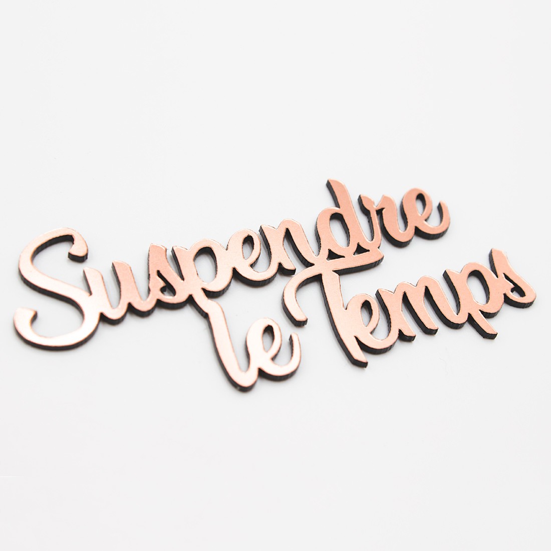 Mot Suspendre le temps en Acrylique Rose Gold 7,8 x 3,9 cm SCRAPMOUSET