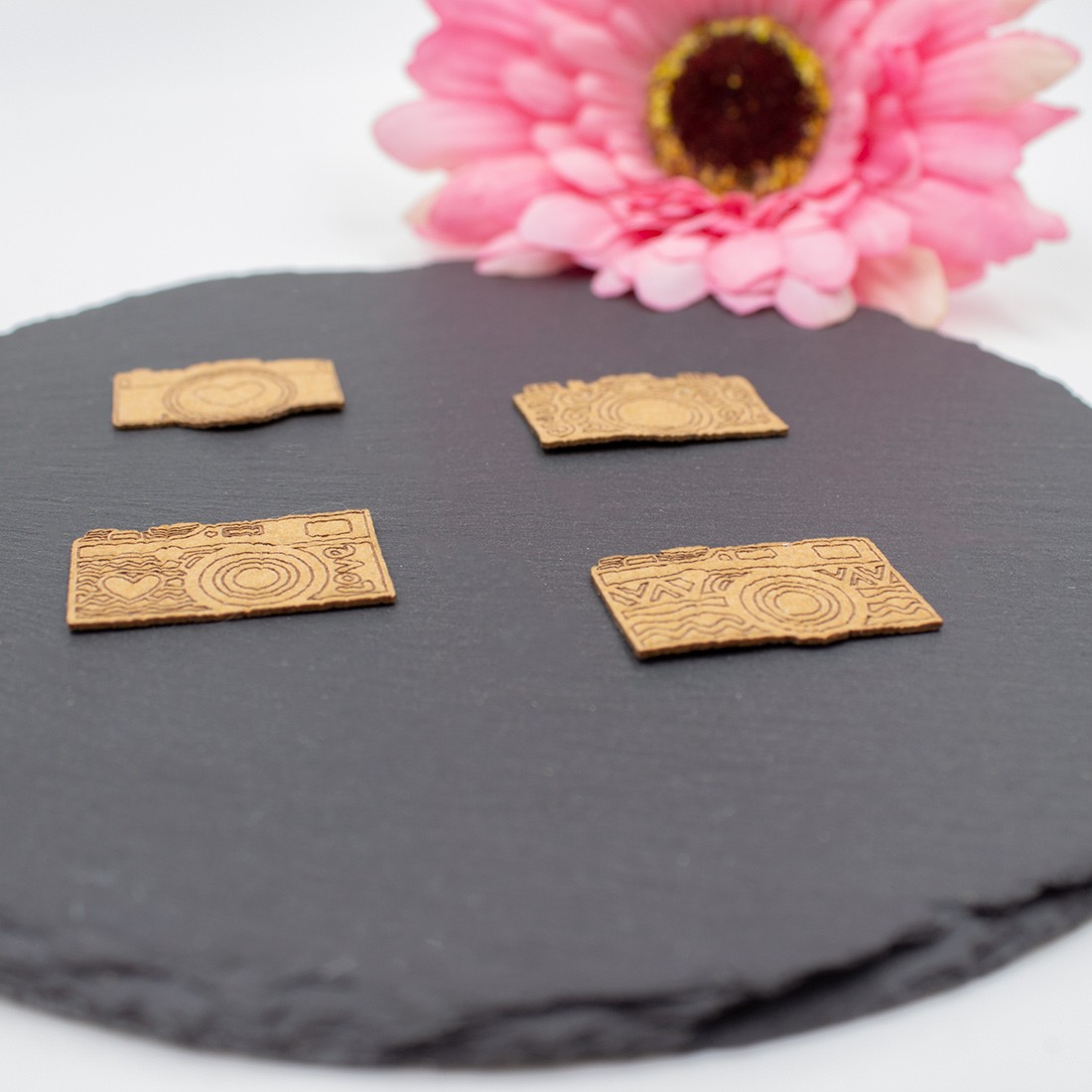 Lot de 4 mini appareils photos aspect cuir SCRAPMOUSET