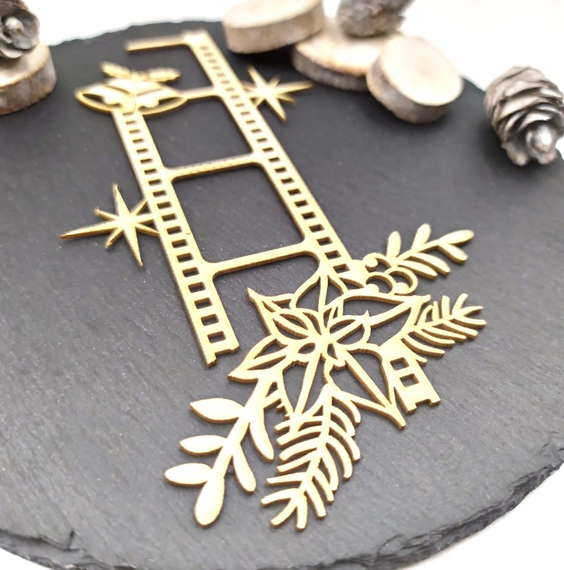 Chipboard diapositive avec fleur de Noël en carton bois SCRAPMOUSET