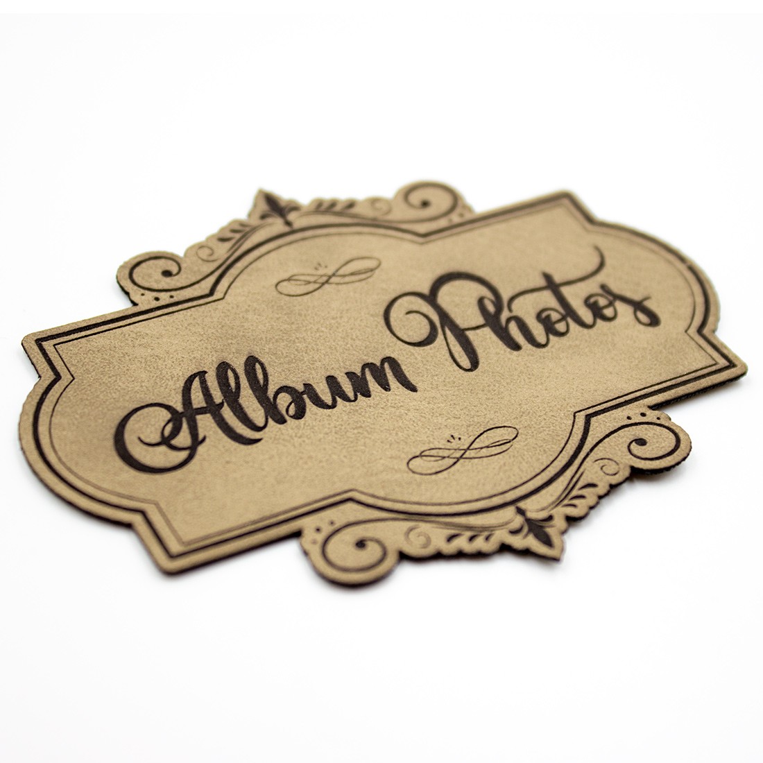 Etiquette de type Vintage en cuir avec le mot Album Photos SCRAPMOUSET