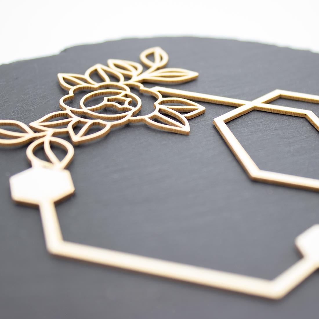 Chipboard Novia avec fleurs et formes hexagonales en carton bois SCRAPMOUSET