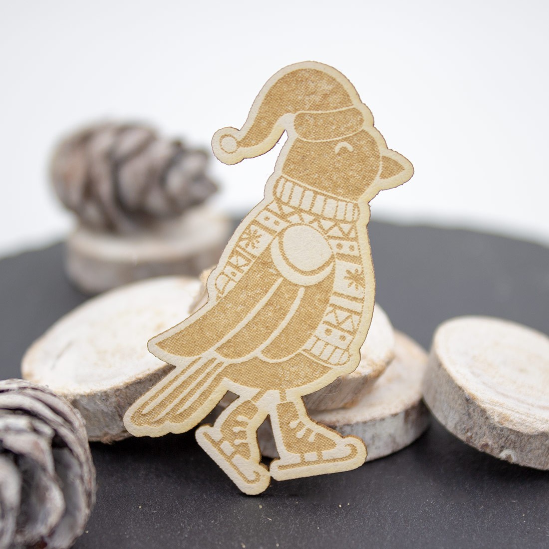 Chipboard oiseau sur patins à glace en carton bois SCRAPMOUSET
