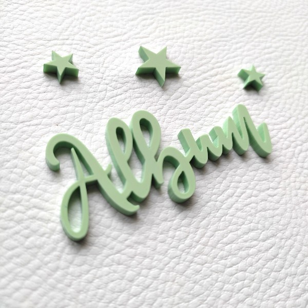 Mot Album et ses étoiles en acrylique couleur vert pastel mat SCRAPMOUSET