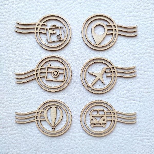 Lot de 6 timbres thème voyage en carton bois SCRAPMOUSET