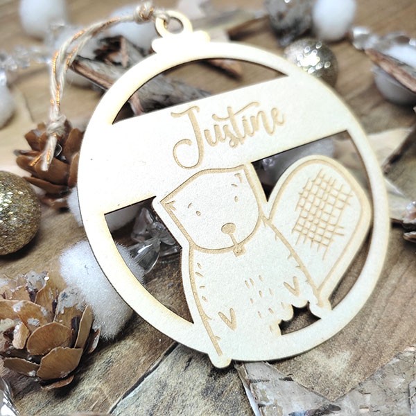 Boule de Noël avec figurine Castor et personnalisée avec prénom SCRAPMOUSET