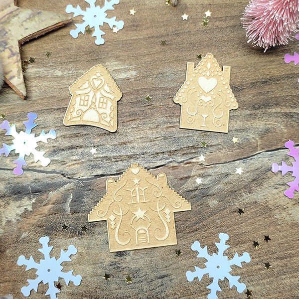 Lot de 3 Maisons style pain d'épice en carton bois SCRAPMOUSET