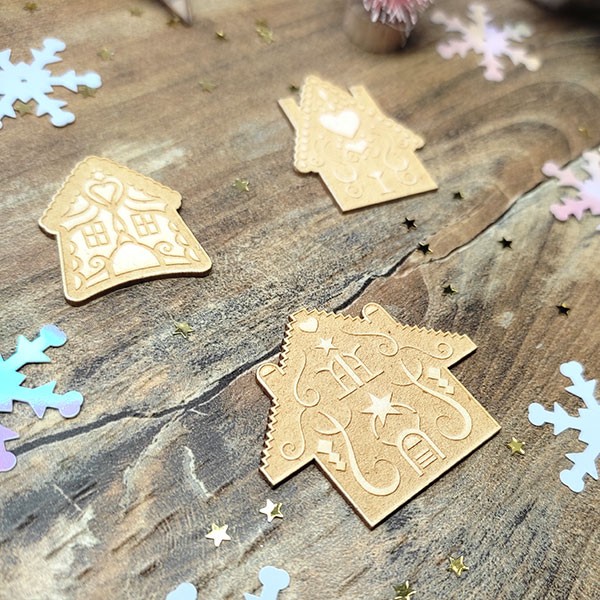 Lot de 3 Maisons style pain d'épice en carton bois SCRAPMOUSET