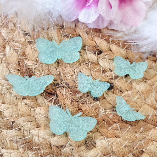 Lot 6 papillons gravés en acrylique vert caraïbes SCRAPMOUSET