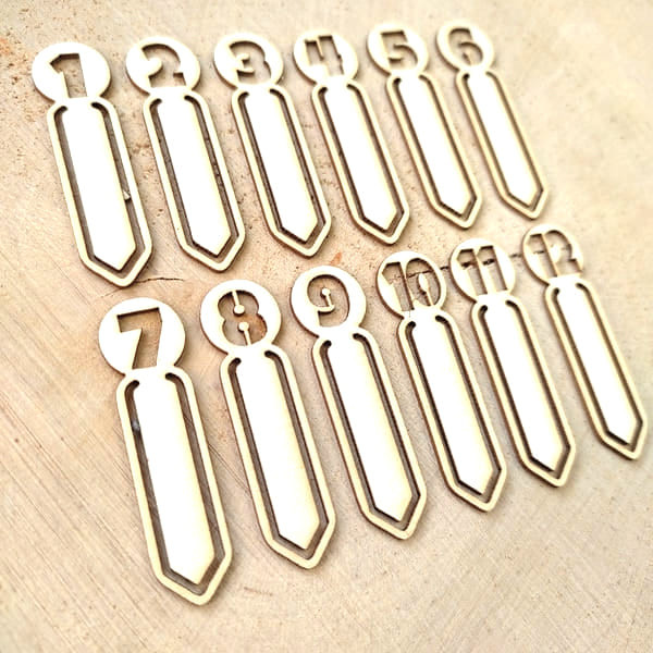 Lot de 12 trombones décoratifs numérotés de 1 à 12 en carton bois SCRAPMOUSET