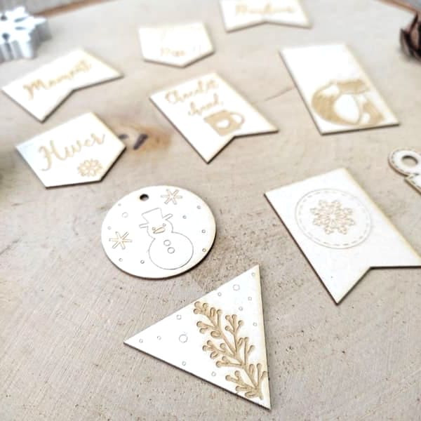 Lot de 9 étiquettes thème hivernal en carton bois SCRAPMOUSET