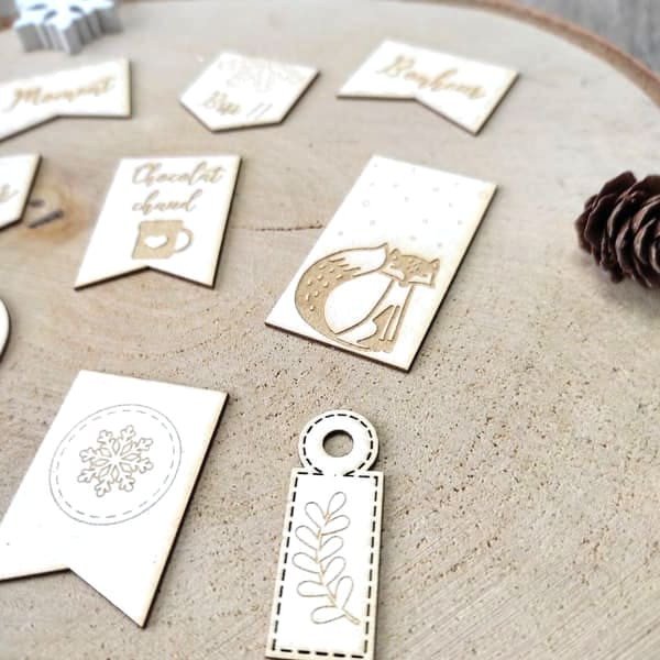 Lot de 9 étiquettes thème hivernal en carton bois SCRAPMOUSET