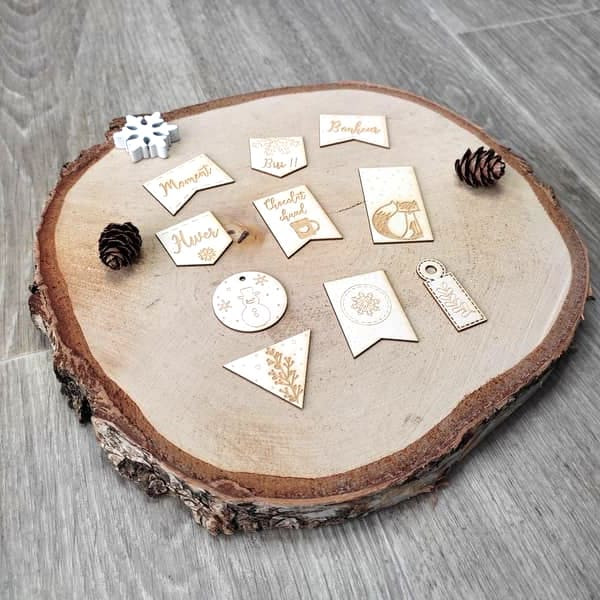 Lot de 9 étiquettes thème hivernal en carton bois SCRAPMOUSET