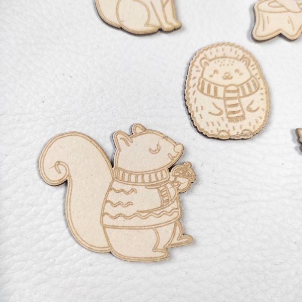 Lot 5 embellissements animaux d'automne en carton bois SCRAPMOUSET
