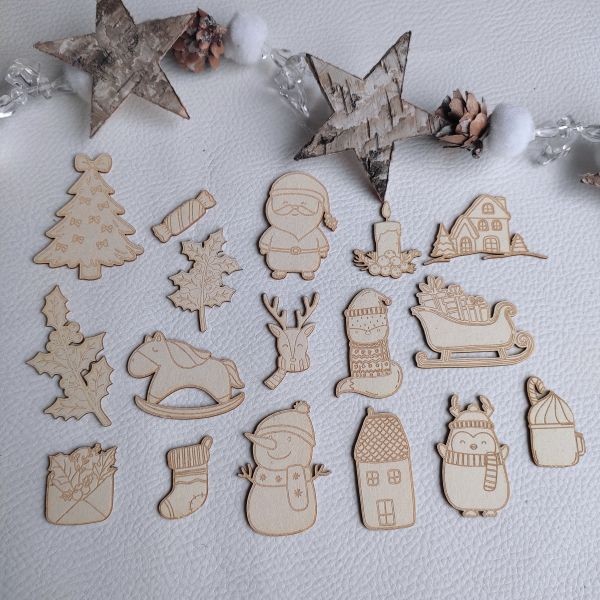 Lot 17 embellissements La magie de Noël en carton bois SCRAPMOUSET