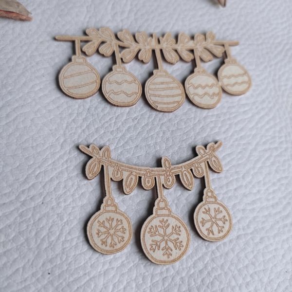 Lot 2 guirlandes boules de Noël en carton bois SCRAPMOUSET