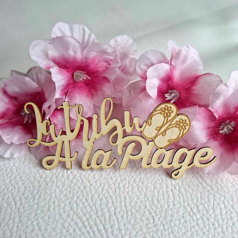 Mot La tribu à la plage en carton bois SCRAPMOUSET